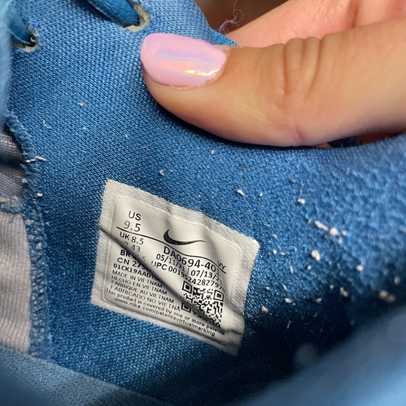 nike basketball shoes - Picture 2 of 4